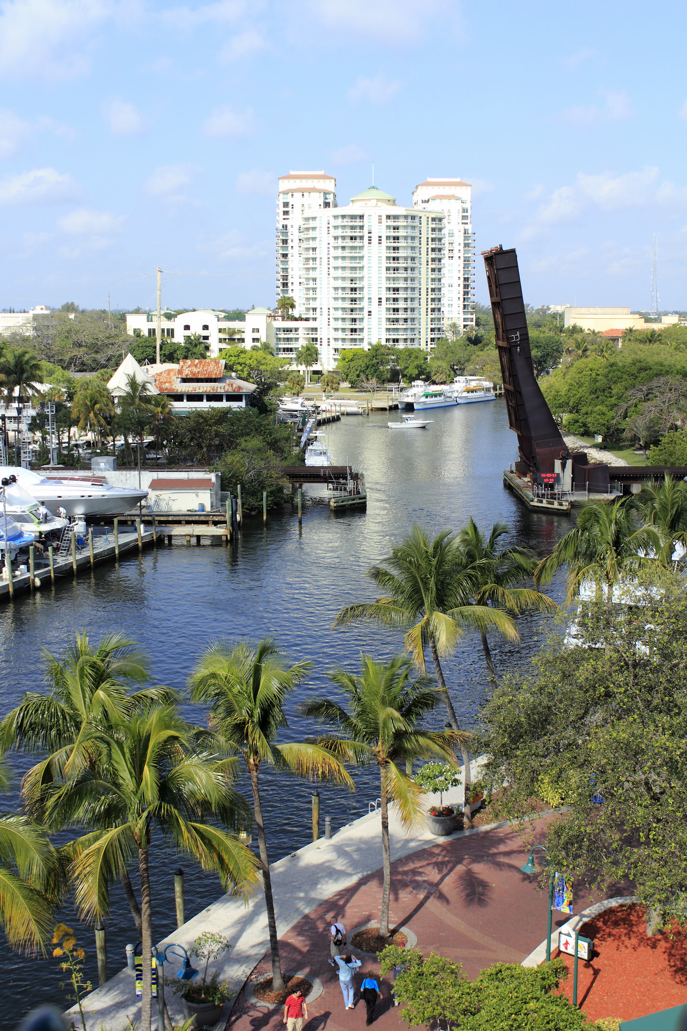 Riverwalk Linear Park3